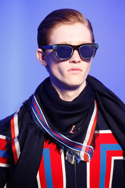 Look 29